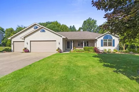 3133 Westmore Ln, Green Bay, WI 54313