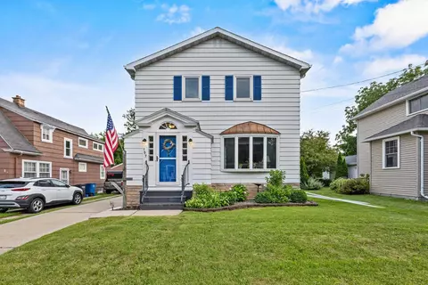 157 W 19th Ave, Oshkosh, WI 54902