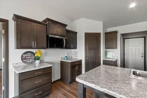 Kitchen - 464 Emerald Isle Ct, Wrightstown, WI 54180 photo 2 of 3