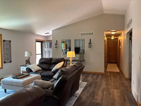 Entry Way - 1 Rocky Ct, Appleton, WI 54915 photo 1 of 1