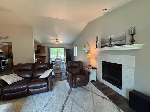 Living - 1 Rocky Ct, Appleton, WI 54915 photo 1 of 2
