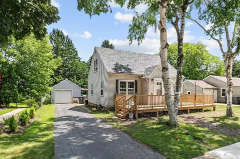224 Cedar St, Neenah, WI 54956