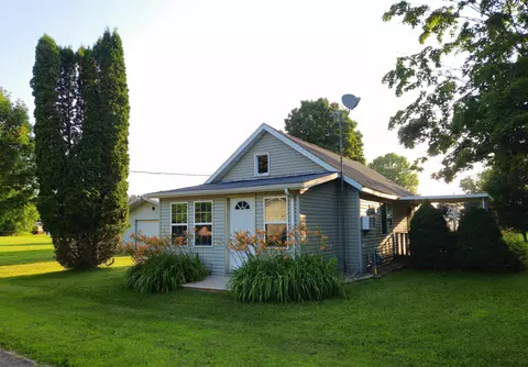 739 Anderegg St, White Lake, WI 54491