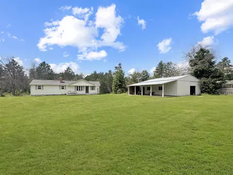 n7285 County Highway W, Crivitz, WI 54114