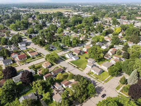 View/Area - 401 E Coolidge Ave, Appleton, WI 54915 photo 6 of 7