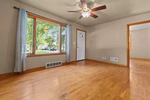Living - 401 E Coolidge Ave, Appleton, WI 54915 photo 1 of 4