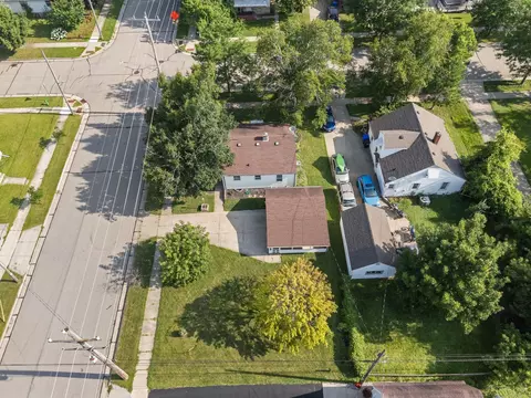 View/Area - 401 E Coolidge Ave, Appleton, WI 54915 photo 3 of 7