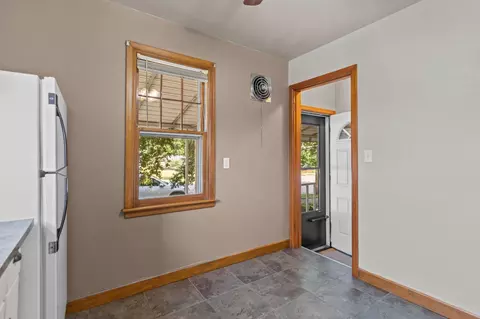 Entry Way - 401 E Coolidge Ave, Appleton, WI 54915 photo 2 of 3