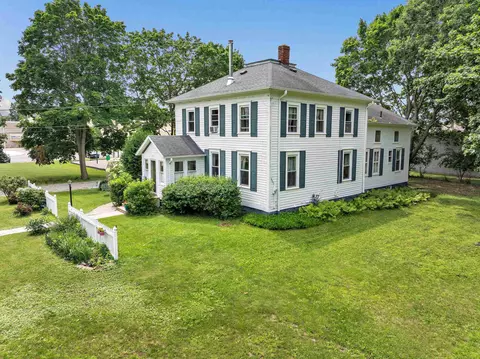 1407 Park Ave, Oconto, WI 54153