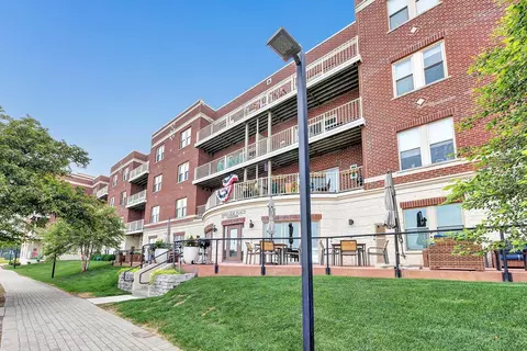 118 S Washington St #307B, Green Bay, WI 54301