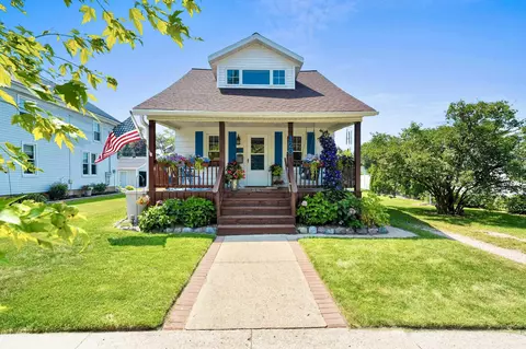 120 S Washington St, De Pere, WI 54115