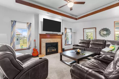 504 Mapleleaf Ct, Manitowoc, WI 54220 photo 7