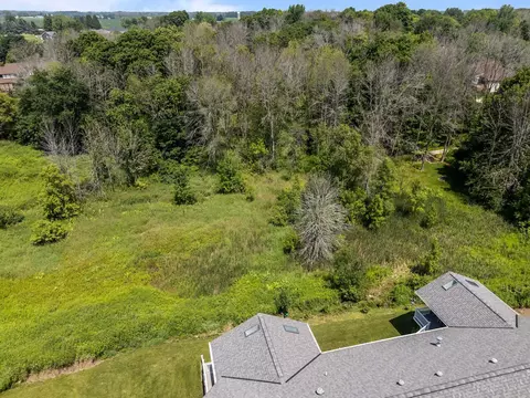 504 Mapleleaf Ct, Manitowoc, WI 54220 photo 43