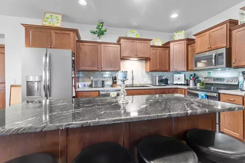 504 Mapleleaf Ct, Manitowoc, WI 54220 photo 21