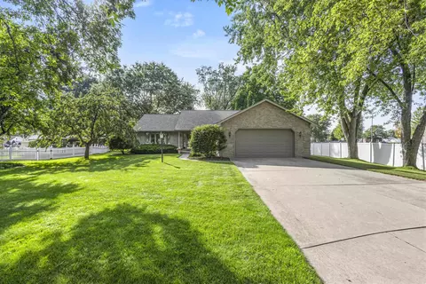 1051 Coppens Rd, Green Bay, WI 54303