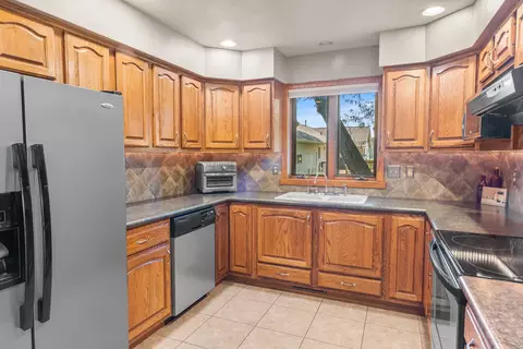 w6083 Golden Court, Appleton, WI 54915 photo 24