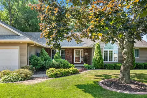 w6083 Golden Court, Appleton, WI 54915 photo 5