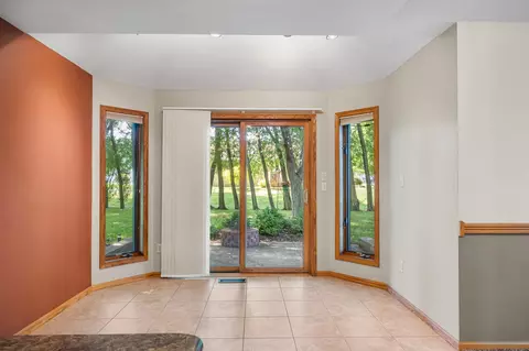 w6083 Golden Court, Appleton, WI 54915 photo 27