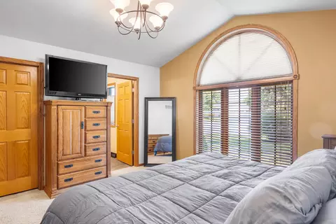 w6083 Golden Court, Appleton, WI 54915 photo 14