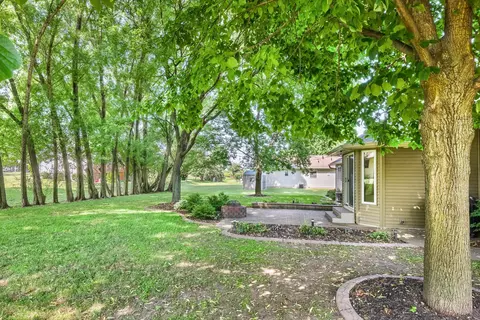 w6083 Golden Court, Appleton, WI 54915 photo 39