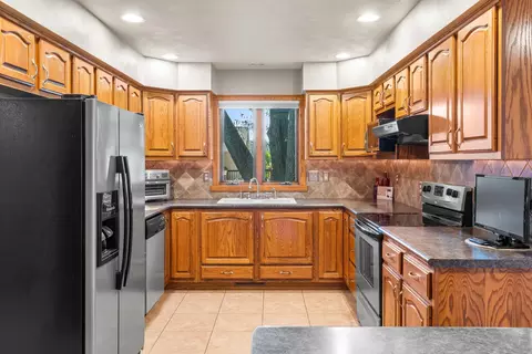 w6083 Golden Court, Appleton, WI 54915 photo 22