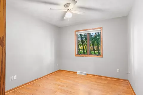 w6083 Golden Court, Appleton, WI 54915 photo 17