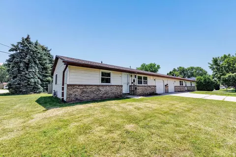 1328 Locust St, Green Bay, WI 54303