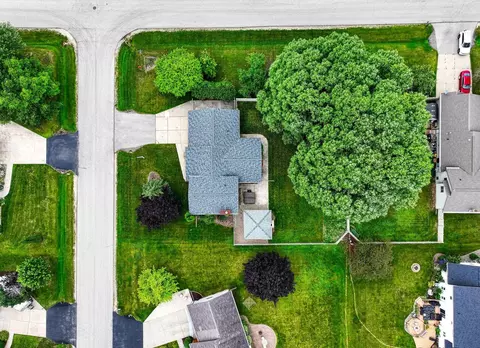 View/Area - w5642 Michelle Way, Appleton, WI 54915 photo 2 of 2