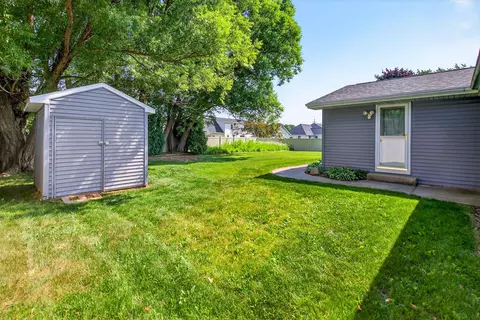 Exterior - w5642 Michelle Way, Appleton, WI 54915 photo 5 of 6