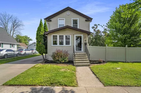 510 4th St, Green Bay, WI 54304