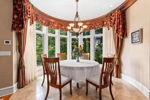 Dining - 1233 W Cedar St, Appleton, WI 54914 photo 3 of 4