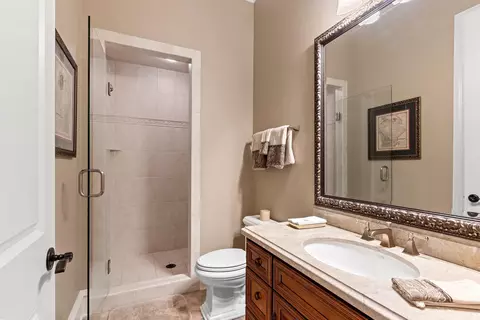 Bath - 1233 W Cedar St, Appleton, WI 54914 photo 2 of 9