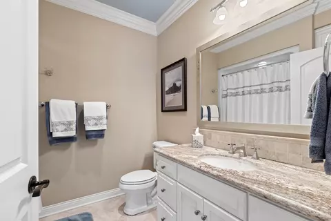 Bath - 1233 W Cedar St, Appleton, WI 54914 photo 8 of 9