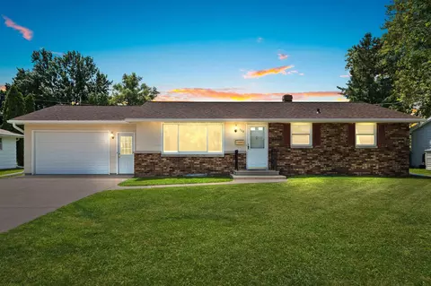 708 E St Joseph St, Green Bay, WI 54301