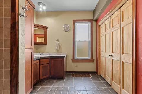 Bath - 1209 N Lawe St, Appleton, WI 54911 photo 1 of 5
