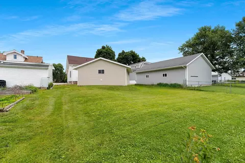 321 Depere Rd, Denmark, WI 54208 photo 4