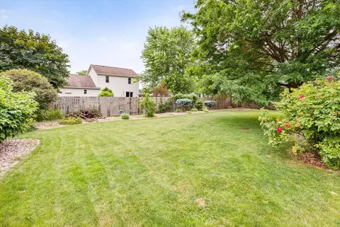w2433 Hickory Park Drive, Appleton, WI 54915 photo 6