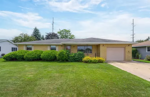 125 St Marys Pl, Kaukauna, WI 54130