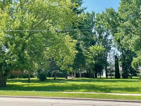 2224 Allouez Ave, Green Bay, WI 54311