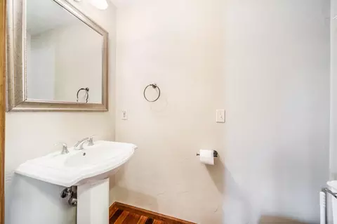 Bath - 4303 N Bull Rush Dr, Appleton, WI 54913 photo 1 of 3