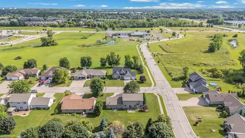 View/Area - 4303 N Bull Rush Dr, Appleton, WI 54913 photo 6 of 9