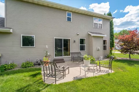 Exterior - 4303 N Bull Rush Dr, Appleton, WI 54913 photo 4 of 7