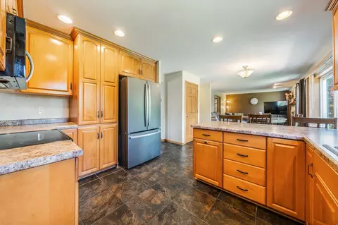 Kitchen - 4303 N Bull Rush Dr, Appleton, WI 54913 photo 2 of 5