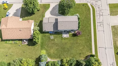 View/Area - 4303 N Bull Rush Dr, Appleton, WI 54913 photo 3 of 9