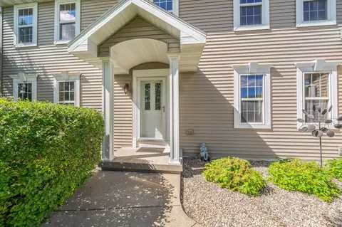 Exterior - 4303 N Bull Rush Dr, Appleton, WI 54913 photo 2 of 7