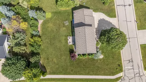 View/Area - 4303 N Bull Rush Dr, Appleton, WI 54913 photo 1 of 9