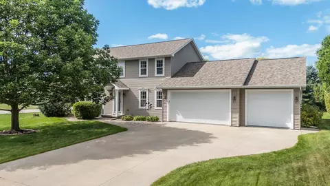 4303 N Bull Rush Dr, Appleton, WI 54913