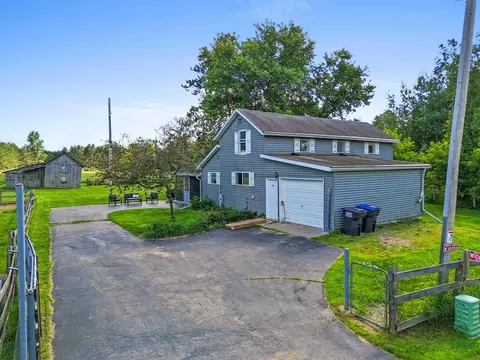 w10055 Cherry Road, Gresham, WI 54128 photo 4