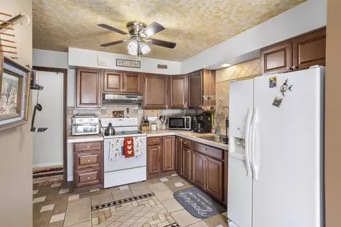 2407 S Schaefer St, Appleton, WI 54915 photo 6