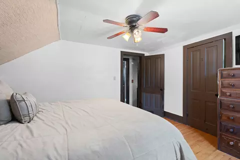 Bedroom - 1025 S Lawe St, Appleton, WI 54915 photo 2 of 3